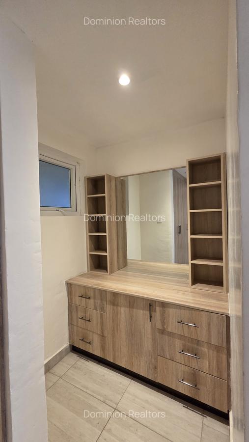 4 Bed Apartment with En Suite in Westlands Area - 12