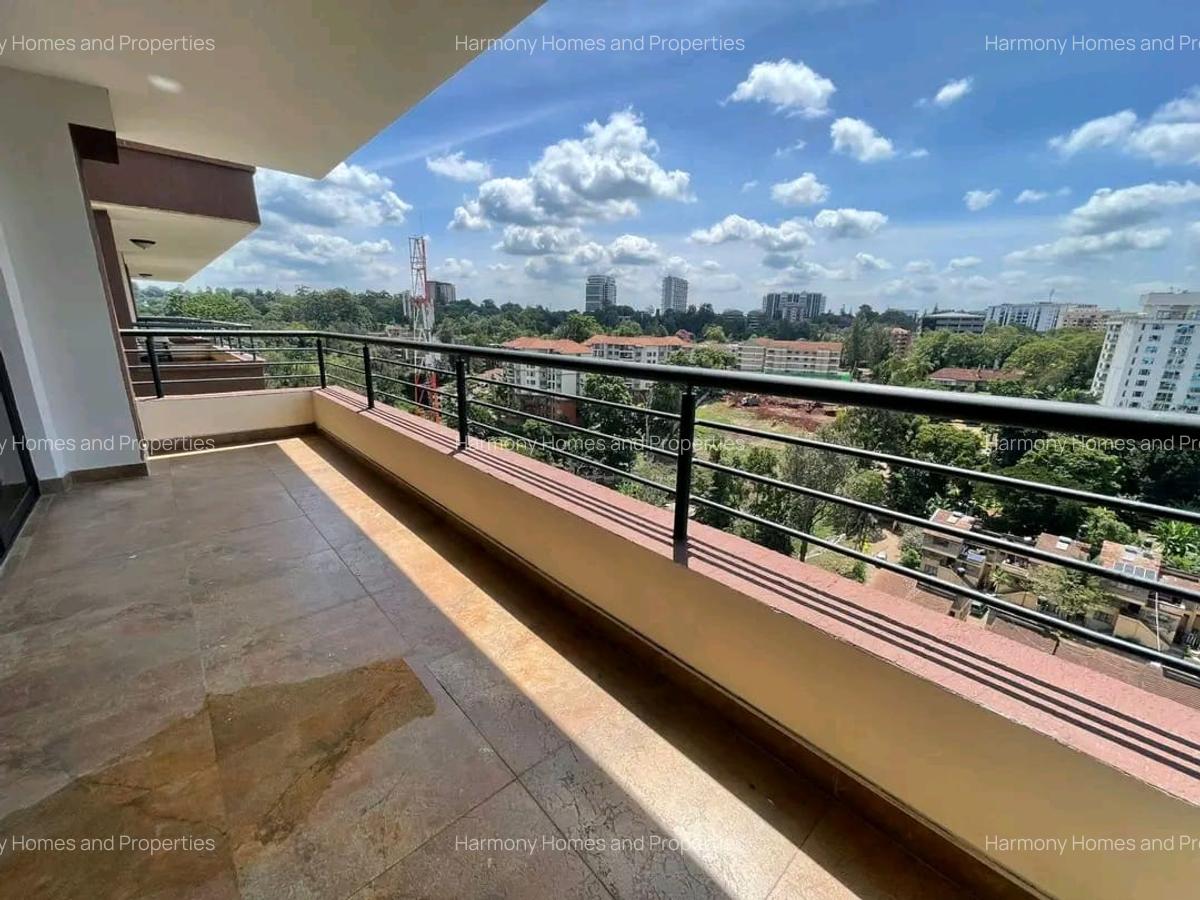 4 Bed Apartment with En Suite at Riverside - 5