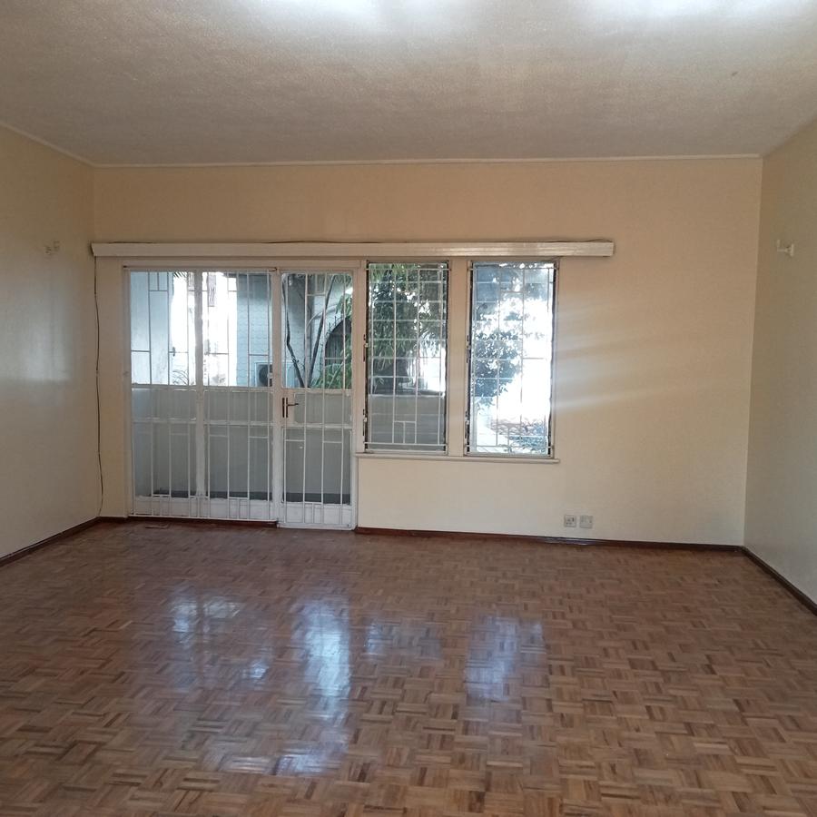 3 Bed Apartment with En Suite at Parklands - 1