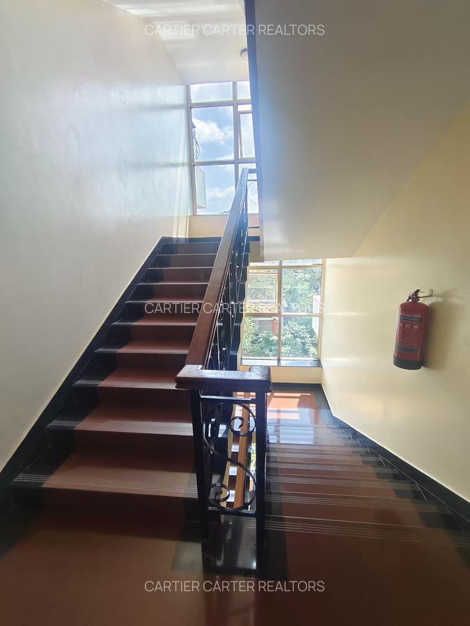 3 Bed Apartment with En Suite in Kilimani - 6
