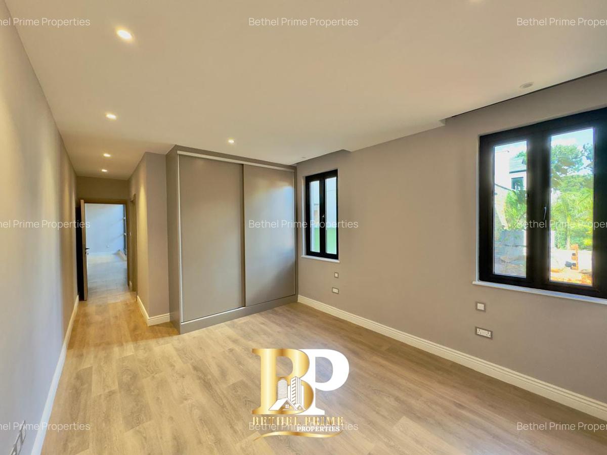 Serviced 3 Bed Apartment with En Suite in Runda - 13