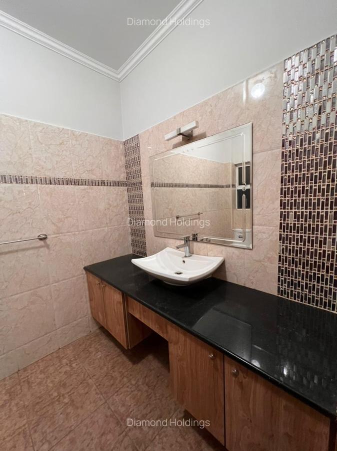 3 Bed Apartment with En Suite at Kileleshwa - 5