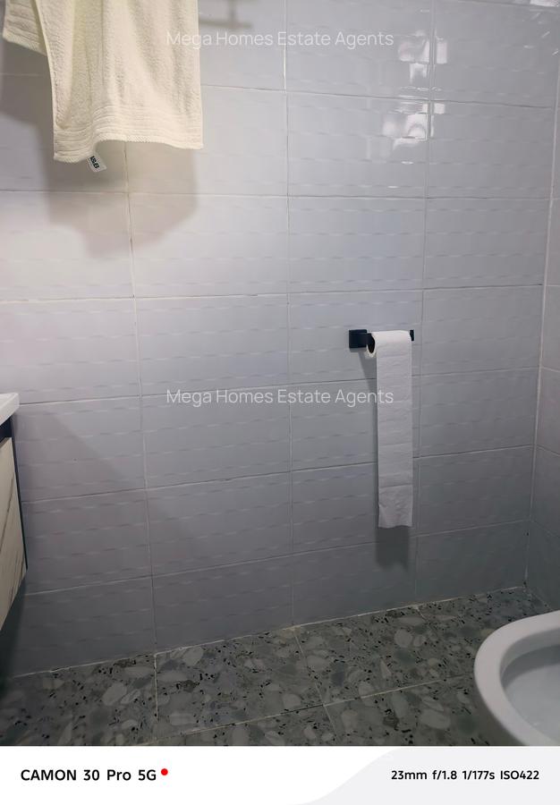 Serviced 1 Bed Apartment with En Suite in Runda - 6