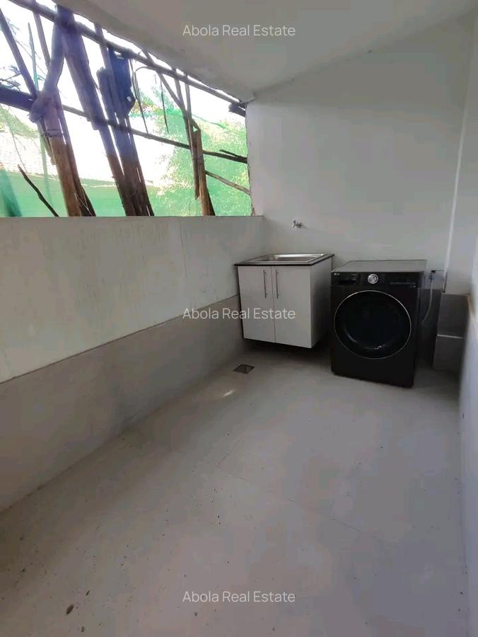 3 Bed Apartment with En Suite in Westlands Area - 20