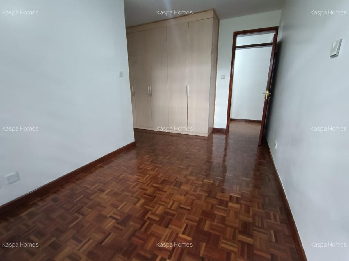 3 Bed Apartment with En Suite in Lavington - 11