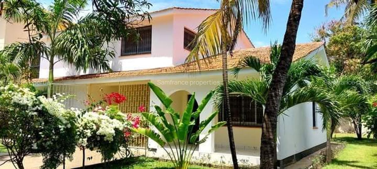 4 Bed Villa with En Suite at Kenyatta Road - 1