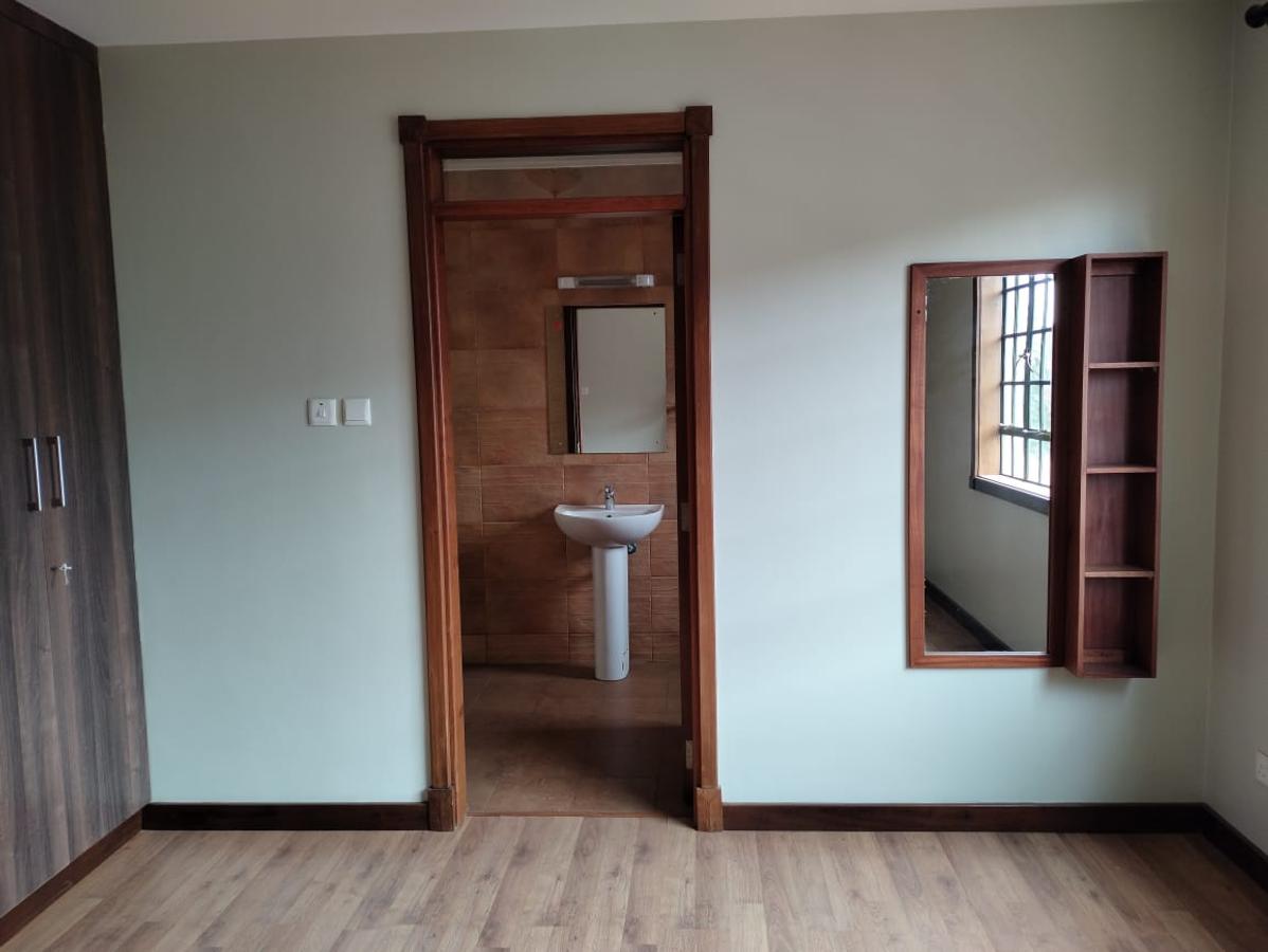 3 Bed Apartment with En Suite in Parklands - 3