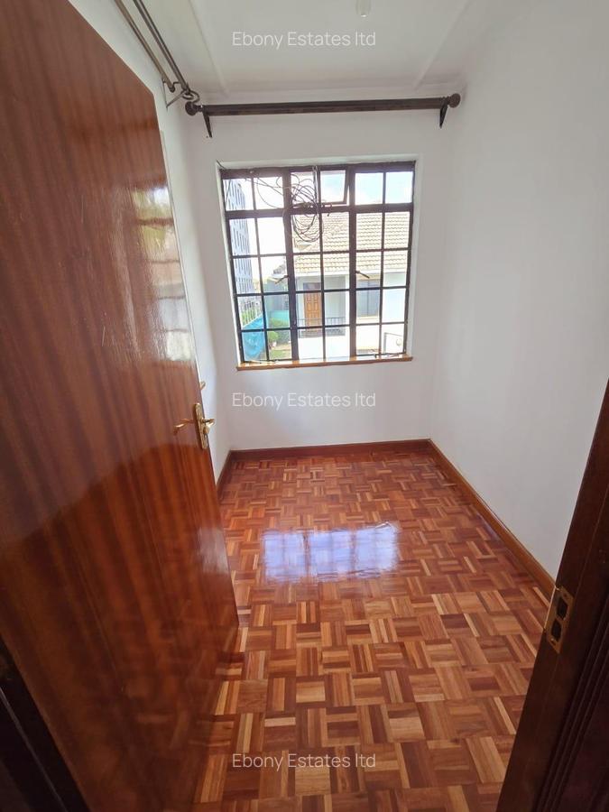 5 Bed Townhouse with En Suite in Lavington - 5