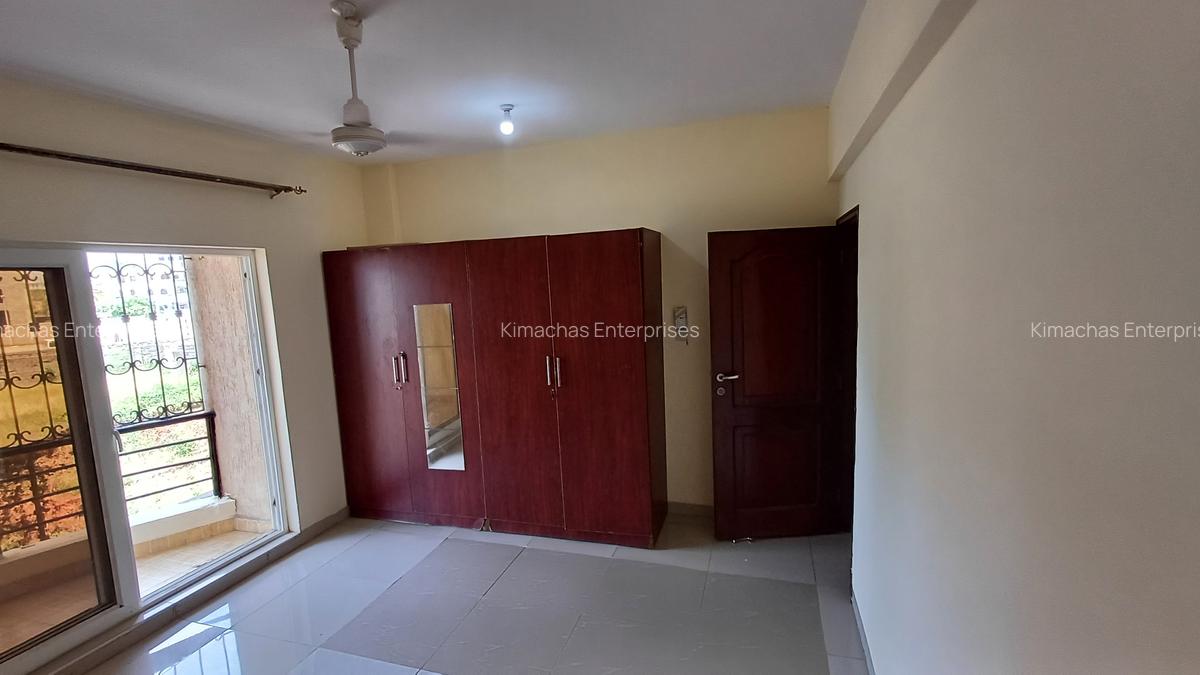 3 Bed Apartment with En Suite at Green Wood Drive - 9