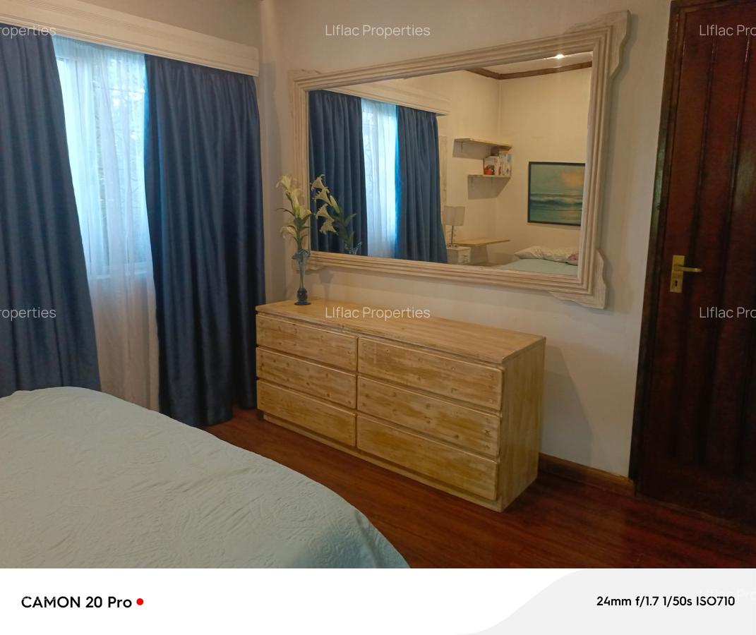 1 Bed House with Garden in Rosslyn - 12