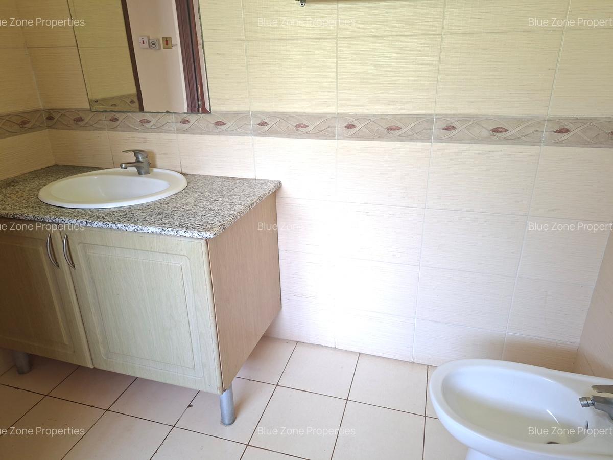 4 Bed Townhouse with En Suite at Kitisuru Rd - 16