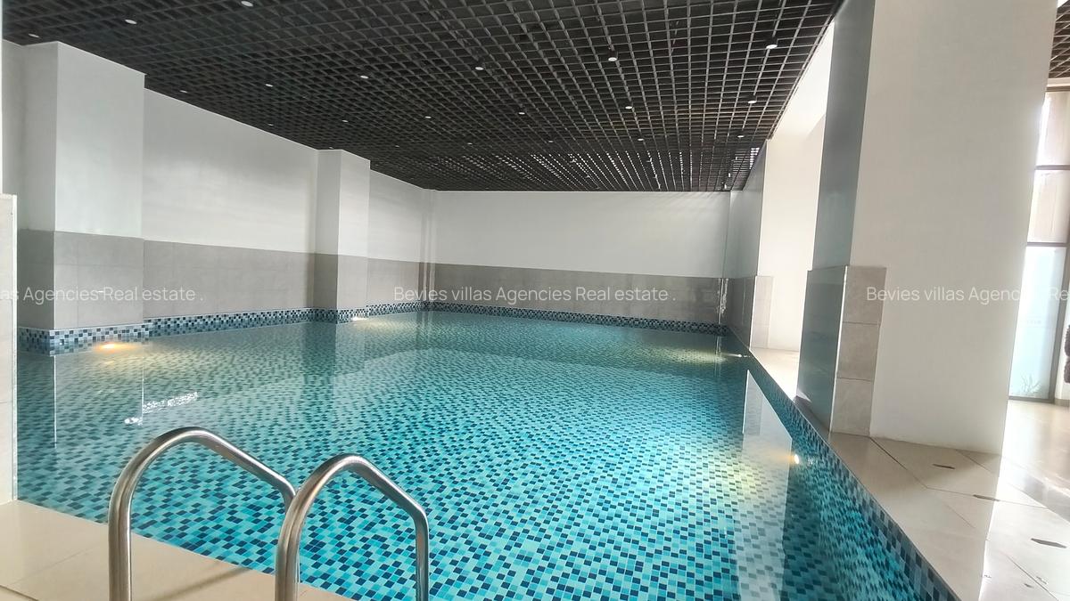 3 Bed Apartment with En Suite at Riverside - 4