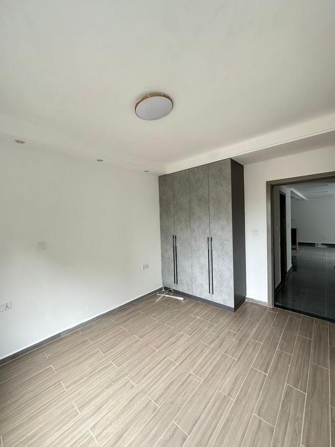 2 Bed Apartment with En Suite in Riverside - 3