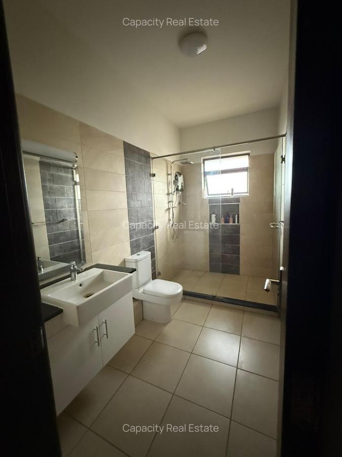 3 Bed Apartment with En Suite in General Mathenge - 14