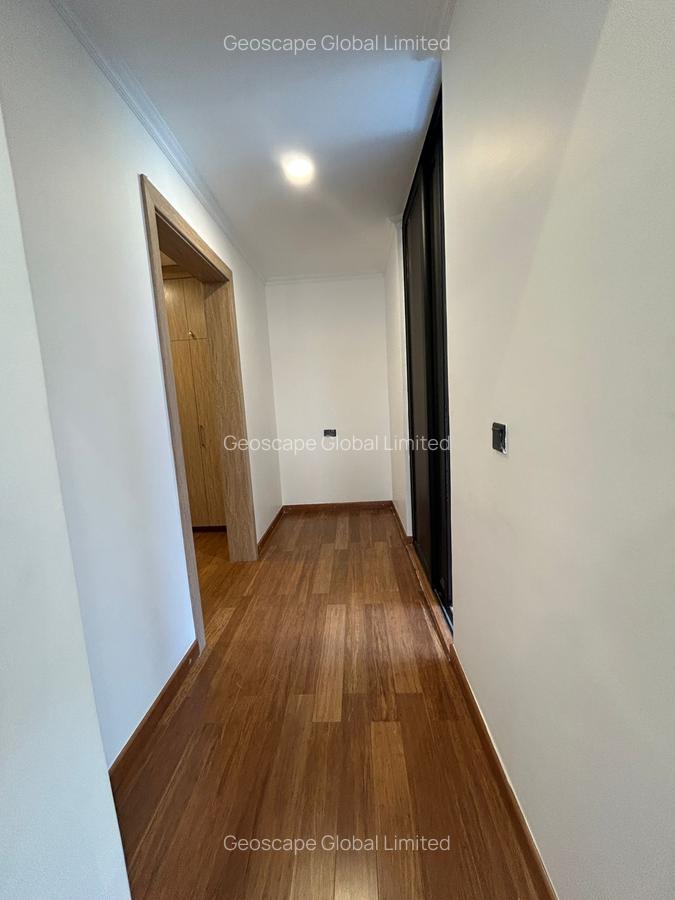 4 Bed Apartment with En Suite in Spring Valley - 11