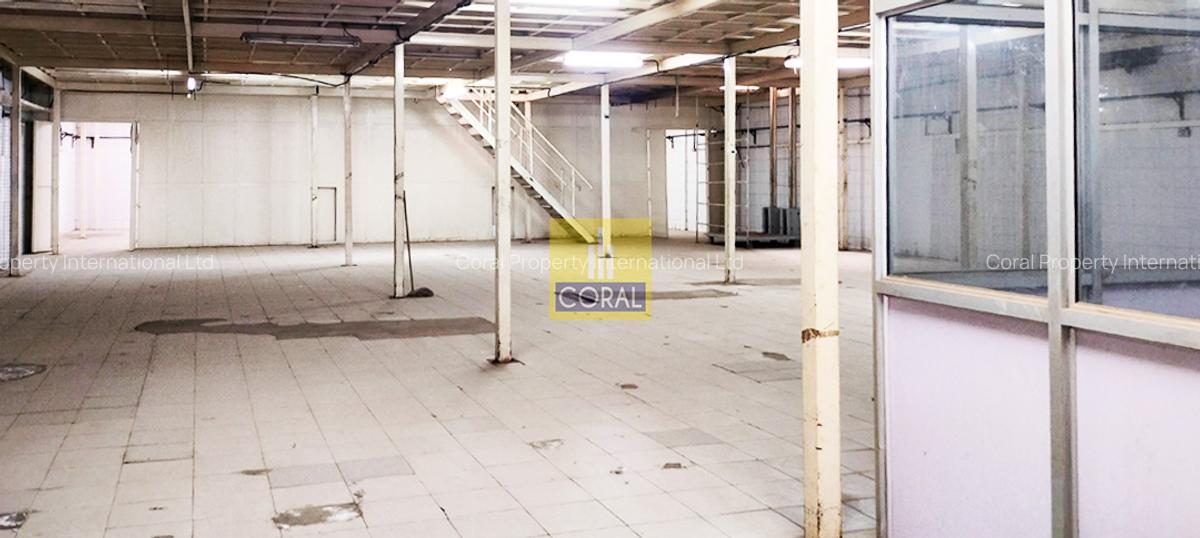 Warehouse in Industrial Area - 18