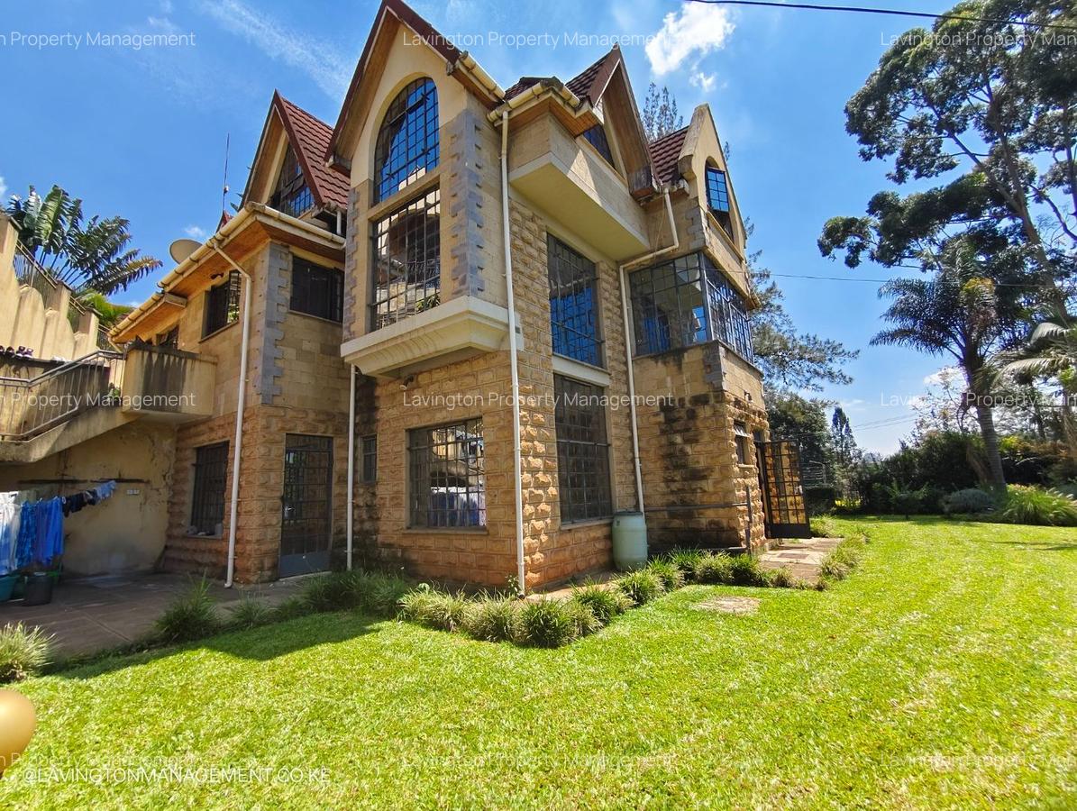 5 Bed Townhouse with En Suite at Lavington Green - 11