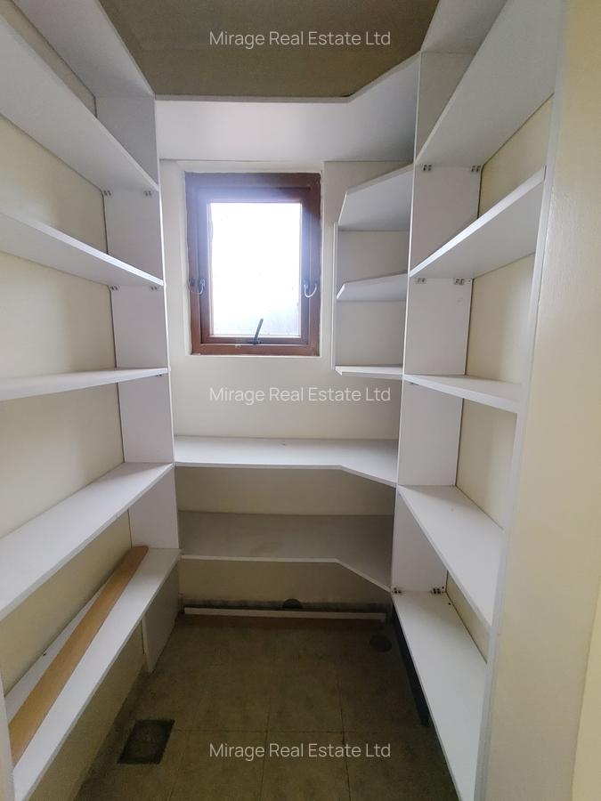 3 Bed Apartment with En Suite in Kileleshwa - 12