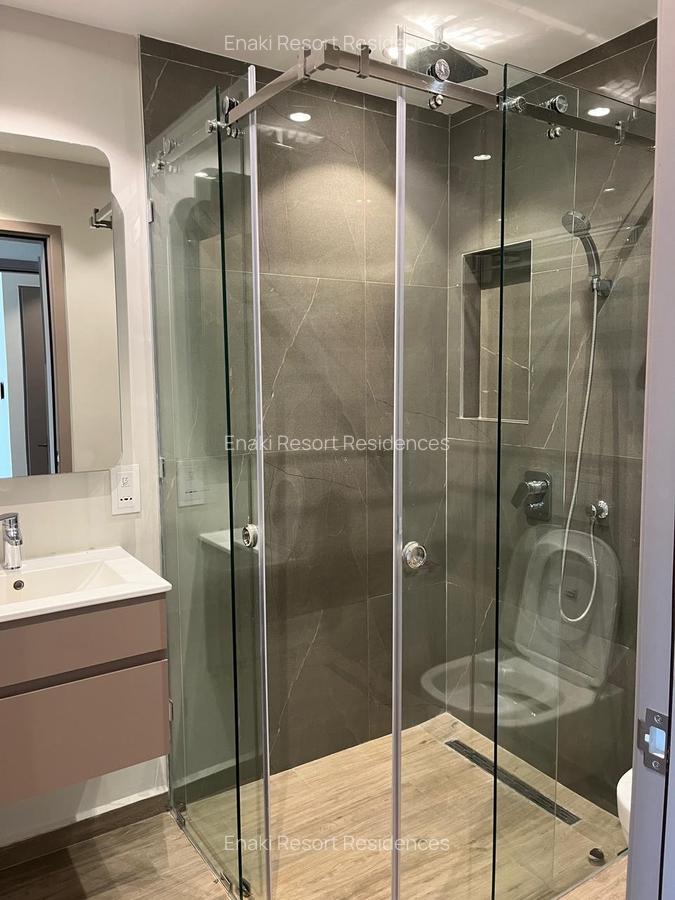 1 Bed Apartment with En Suite at Redhill - 6