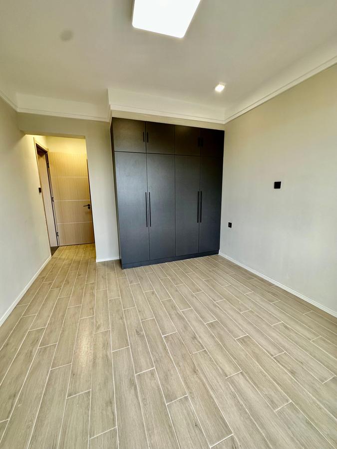 2 Bed Apartment with Gym in Kilimani - 4