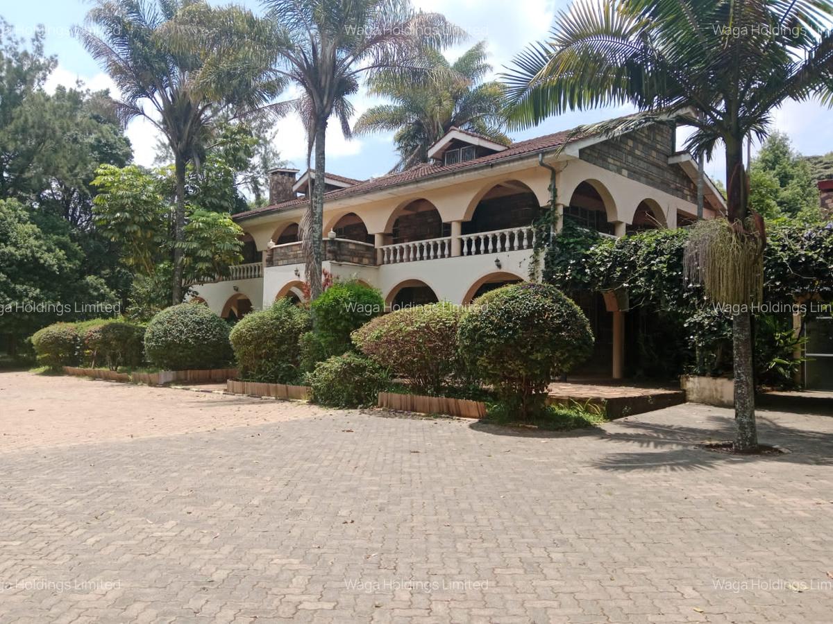 6 Bed House with Swimming Pool at Kerarapon Road - 1