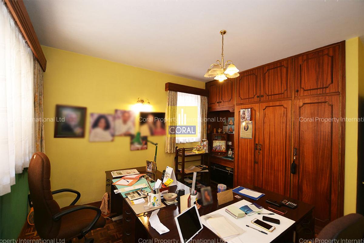 4 Bed House in Rhapta Road - 10