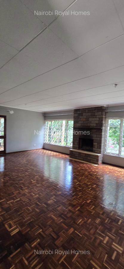 4 Bed House with En Suite at Kyuna Road - 14