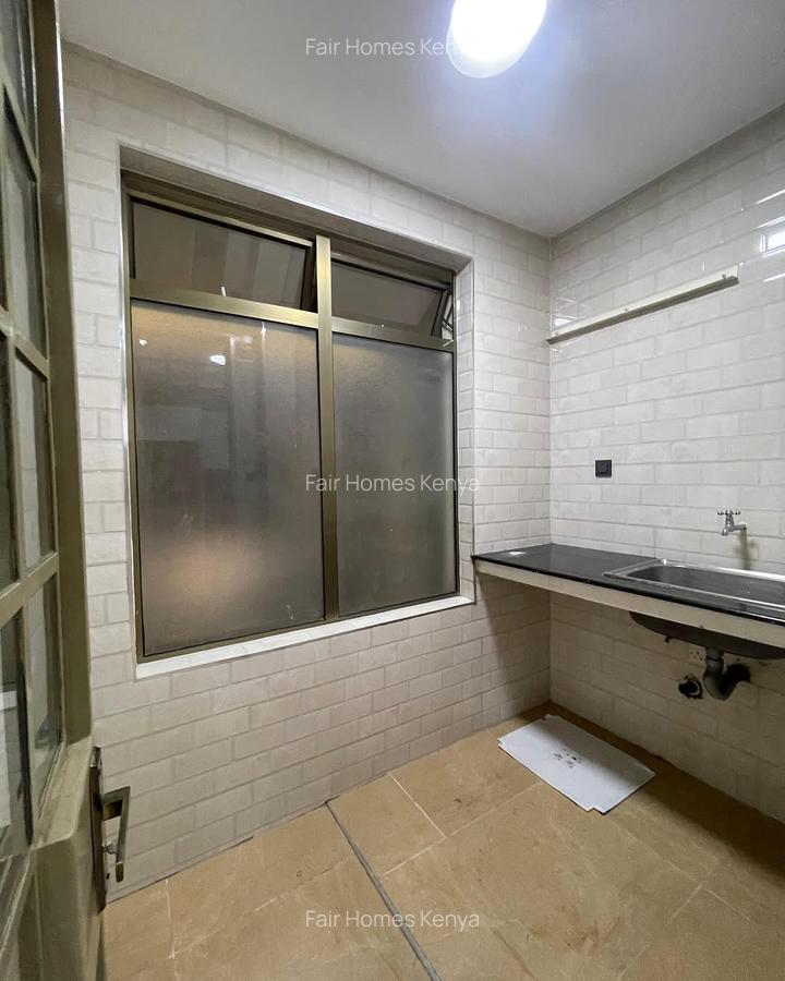 1 Bed Apartment with En Suite at Othaya Road - 5