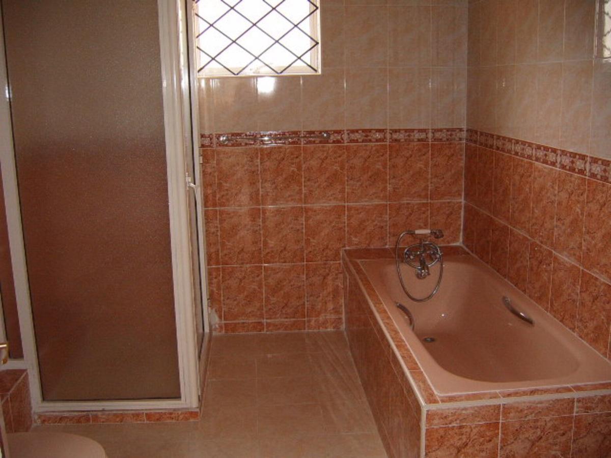 4 Bed Townhouse with En Suite in Kileleshwa - 12