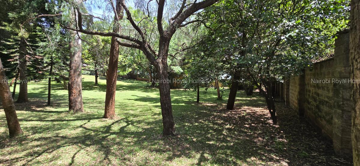 5 Bed House with En Suite at Jacaranda Avenue - 7