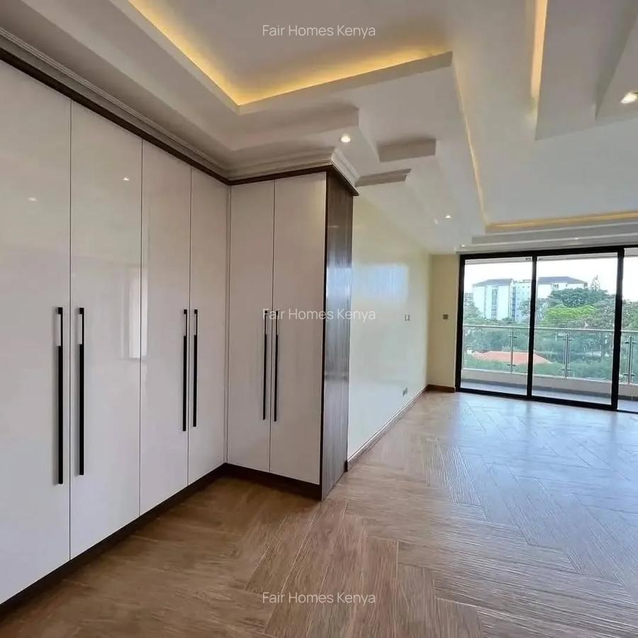 3 Bed Apartment with En Suite at Nyeri Road - 4