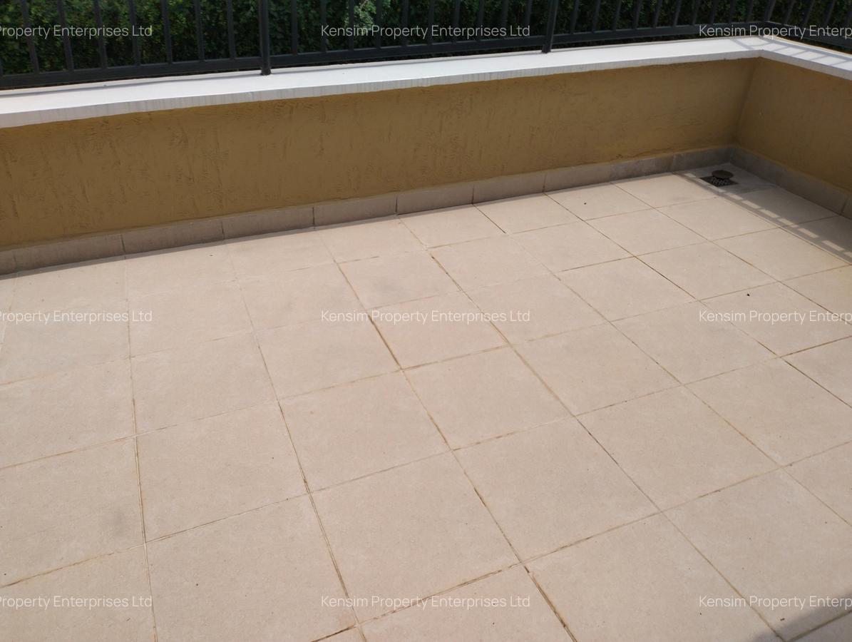 5 Bed Townhouse with En Suite in Kitisuru - 17