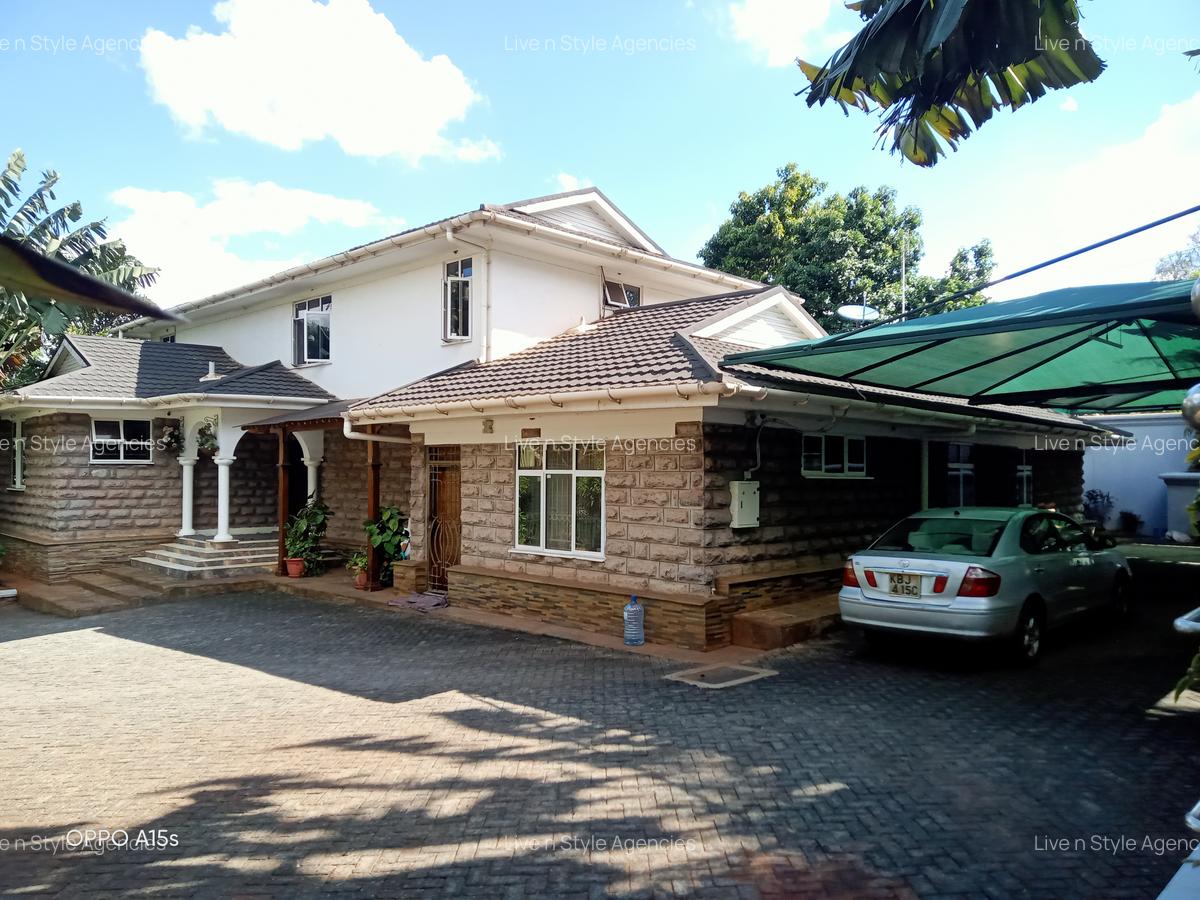 4 Bed House with En Suite in Runda - 19