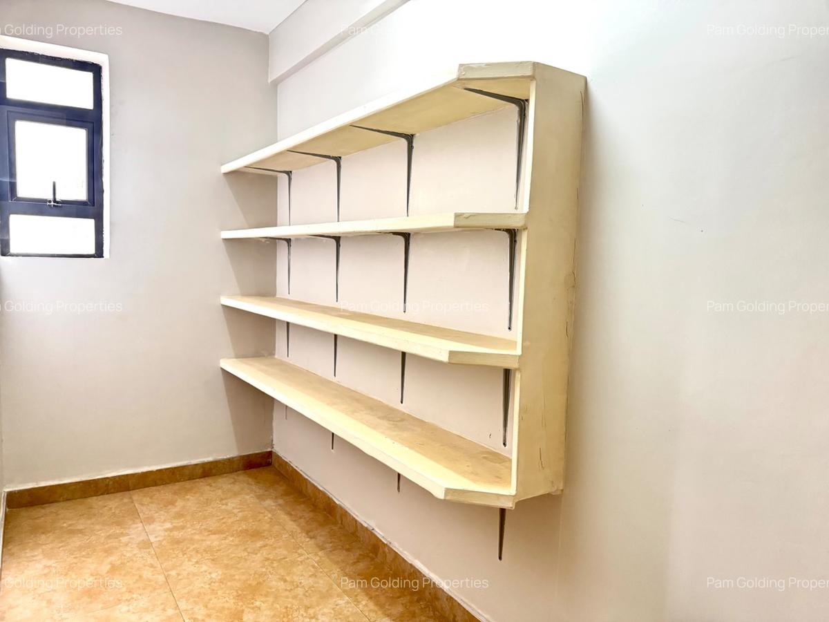 Furnished 4 Bed Apartment with En Suite in Riverside - 8