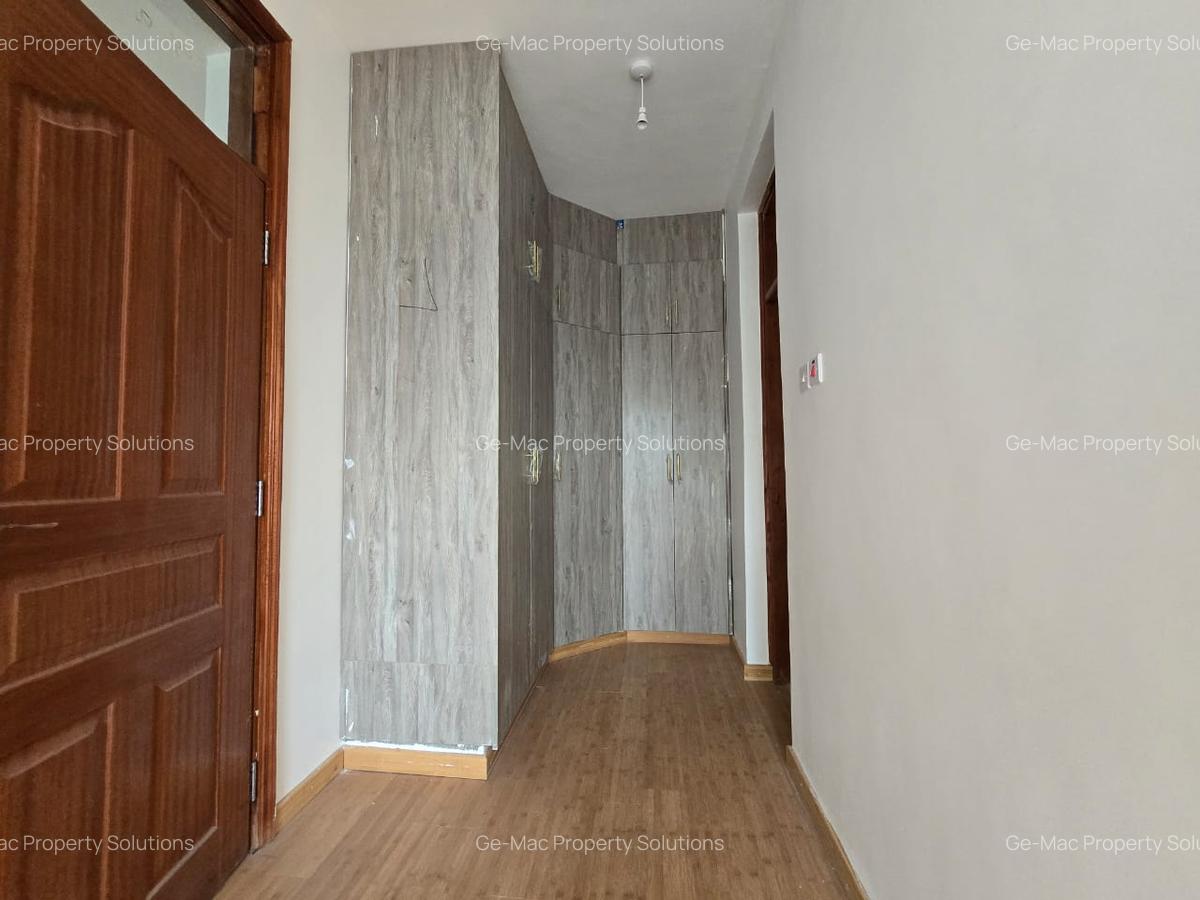 5 Bed Townhouse with En Suite in Lavington - 18