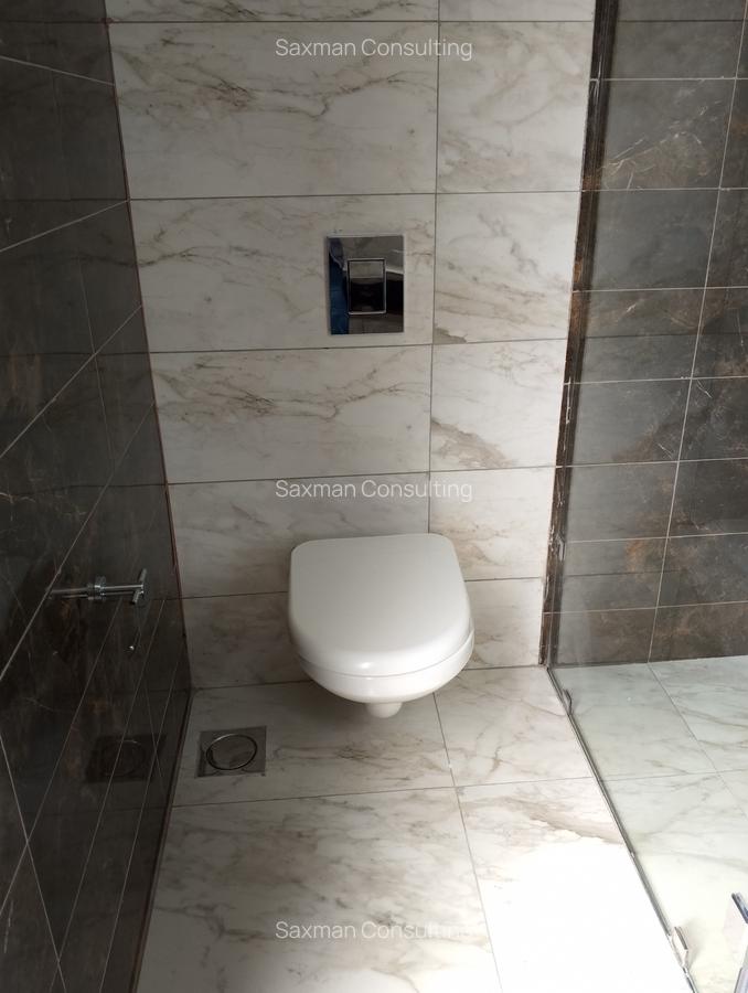 3 Bed Apartment with En Suite in Brookside - 13