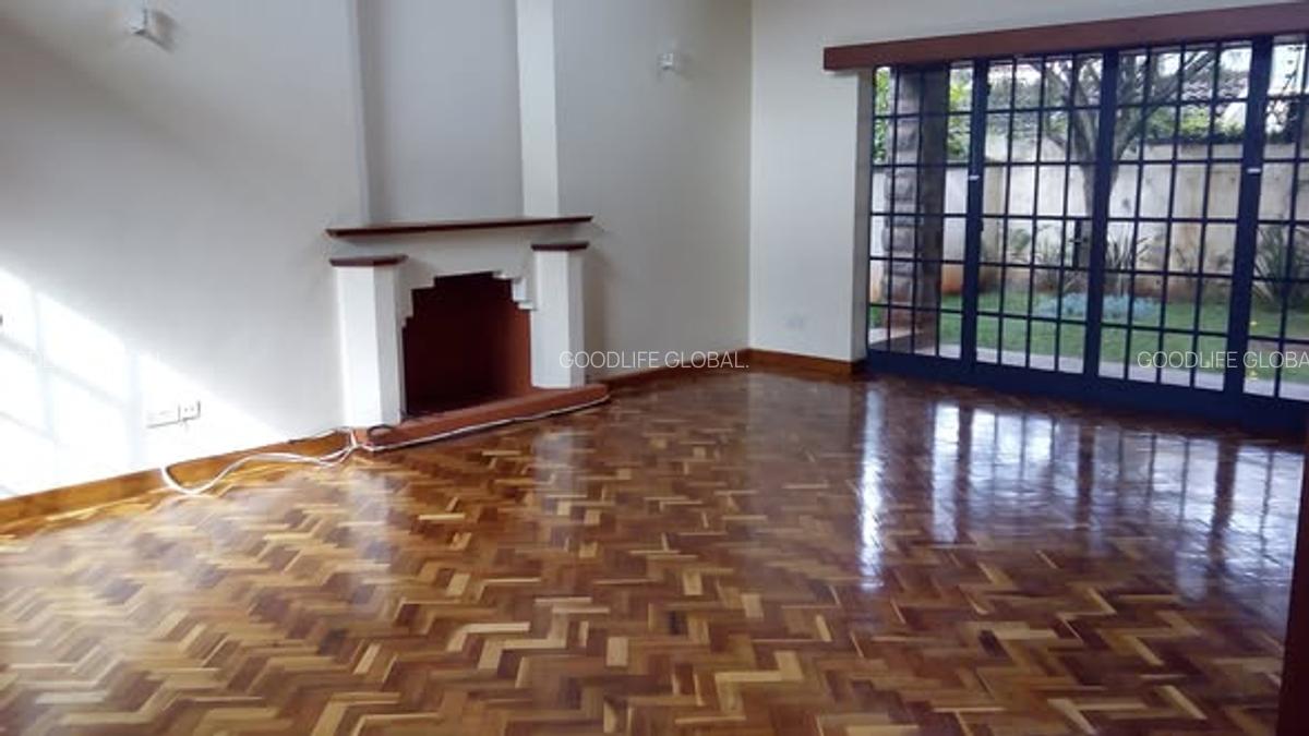 4 Bed Townhouse with En Suite at Spring Valley - 6