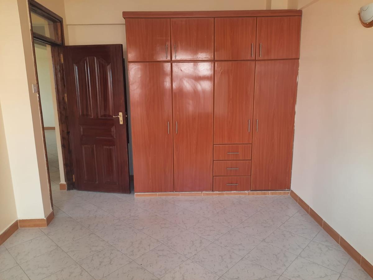 2 Bed Apartment with En Suite at Kenyatta Street - 4