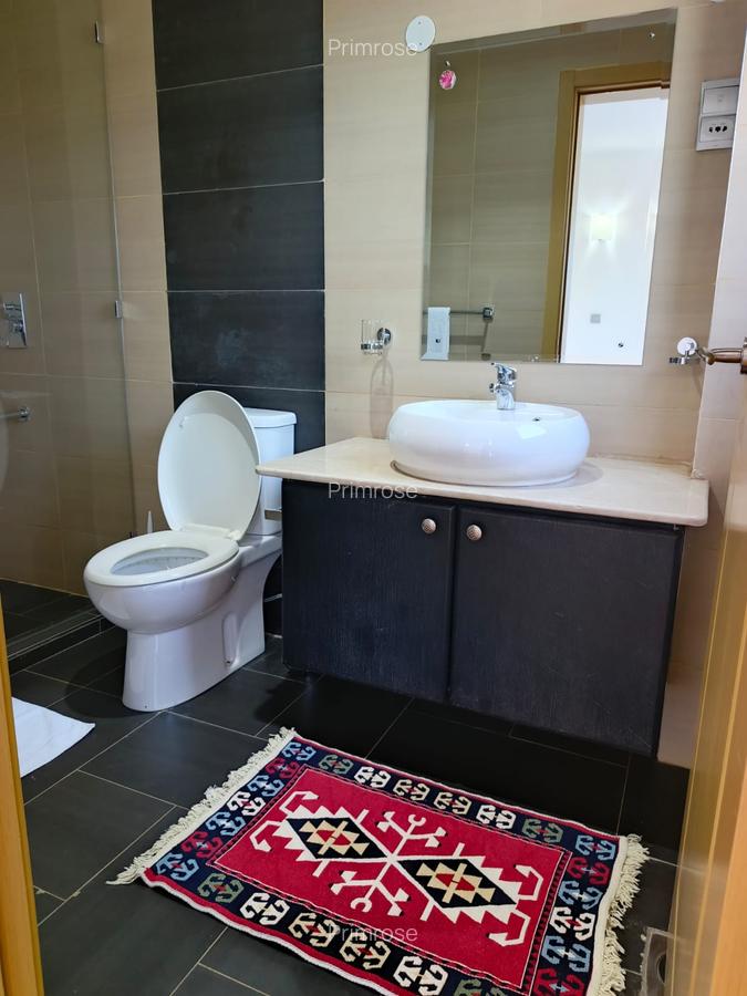 Serviced 3 Bed Apartment with En Suite in Brookside - 3