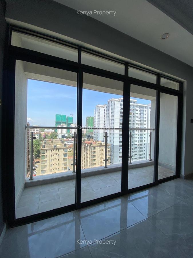 3 Bed Apartment with En Suite at Kindaruma Road - 13