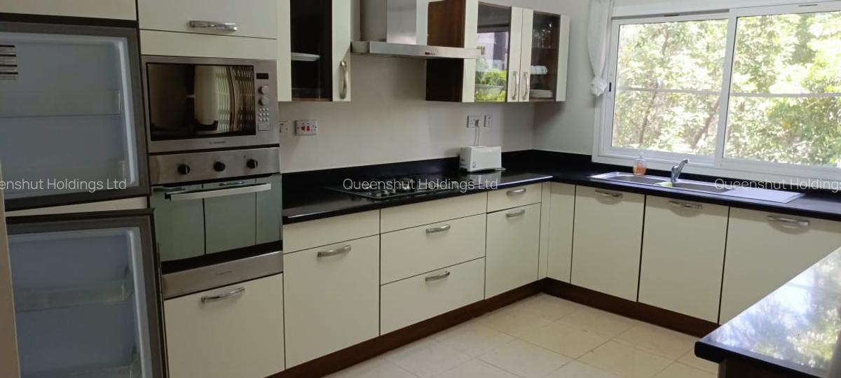 Serviced 3 Bed Apartment with En Suite in Kileleshwa - 3