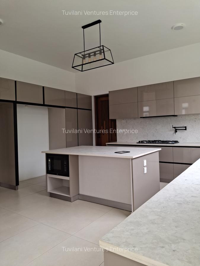 5 Bed Villa with En Suite at Nyali Mombasa - 13