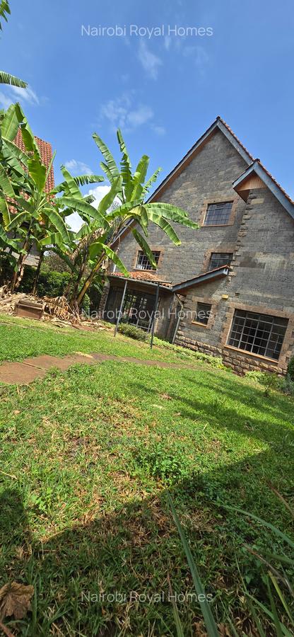 5 Bed Townhouse with En Suite at Lavington Green - 4