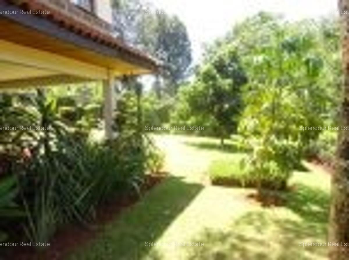 5 Bed Villa with En Suite in Rosslyn - 5