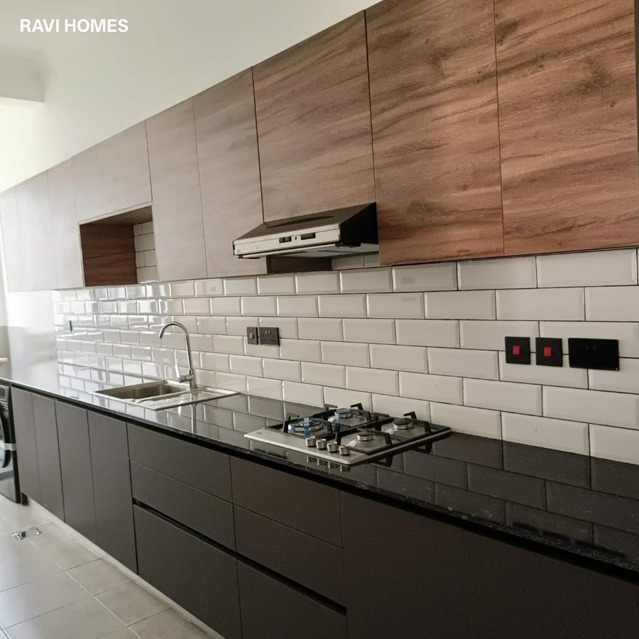 4 Bed Villa with En Suite in Lavington - 7