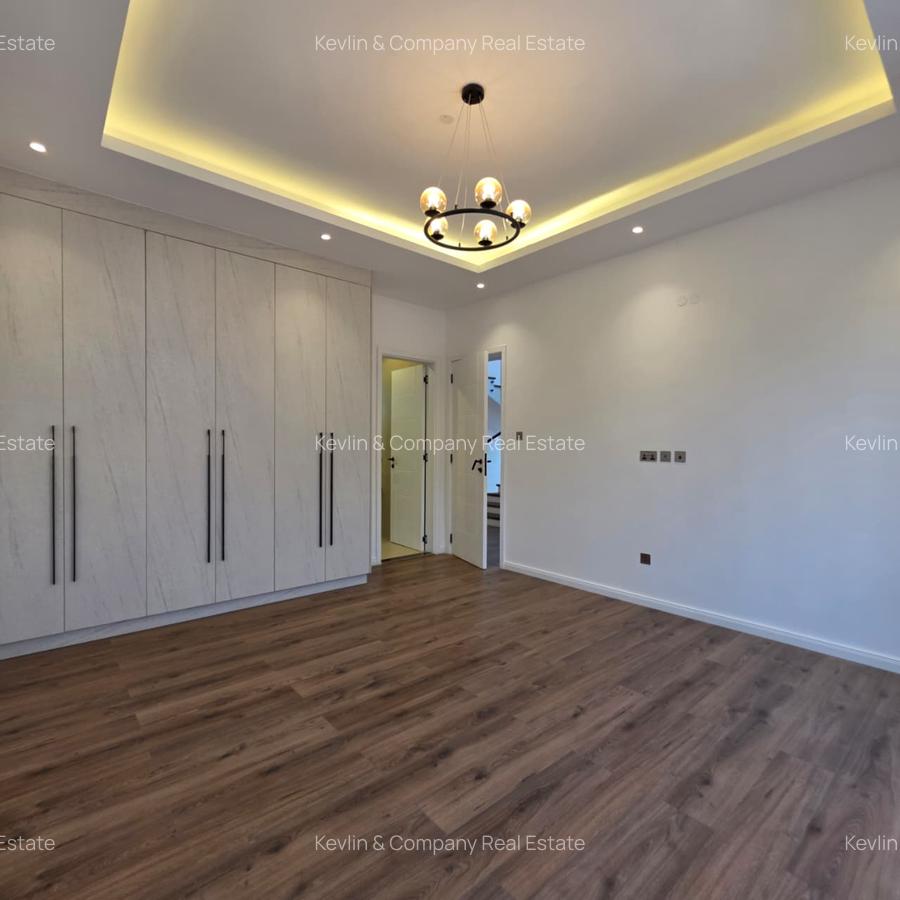 5 Bed Villa with Swimming Pool in Lavington - 13