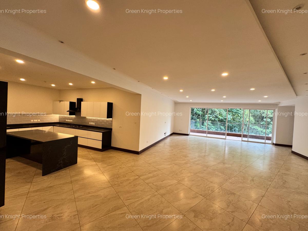 Serviced 4 Bed Apartment with En Suite in Parklands - 1