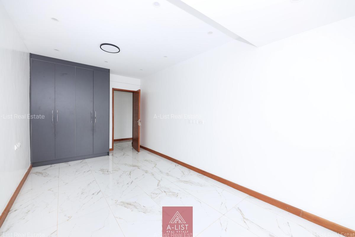 4 Bed Apartment with En Suite at Lantana Road - 9