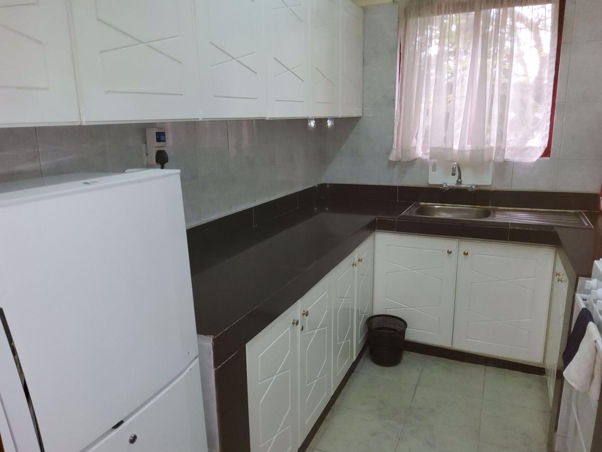 1 Bed Apartment with En Suite in Rhapta Road - 4