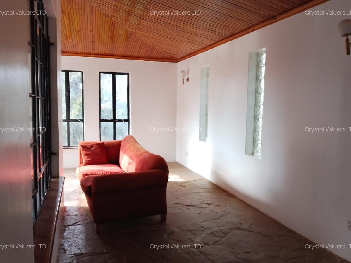 4 Bed Townhouse with En Suite in Kiambu Road - 12